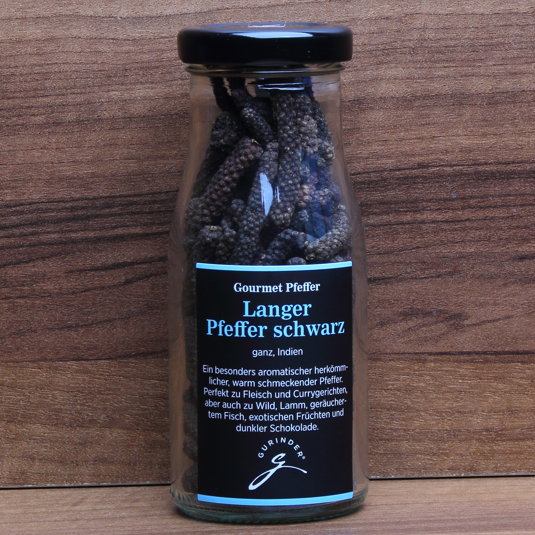 Langer Pfeffer schwarz
